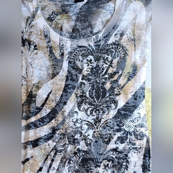 Daytrip Tee  - Picture 3 of 6